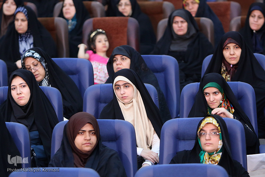 بالصور...الملتقى السابع لتكريم السيدات الناشطات في المجال القرآني