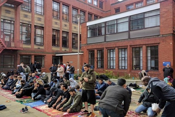 الطلاب المسلمون فی جامعة نیوکاسل یتعرضون لمضایقات