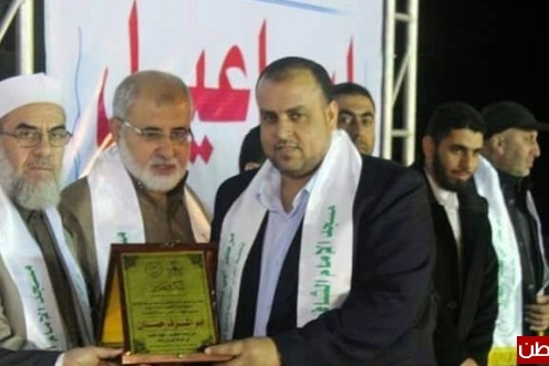 نواب محافظة غزة يكرمون 500 حفظة من أجزاء القرآن