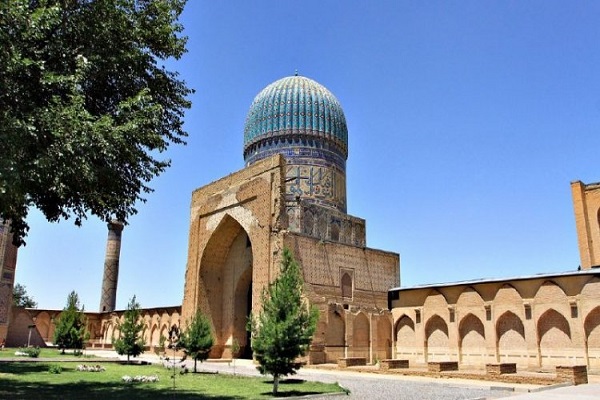 أوزبکستان تعتزم بناء المساجد في کل مکان