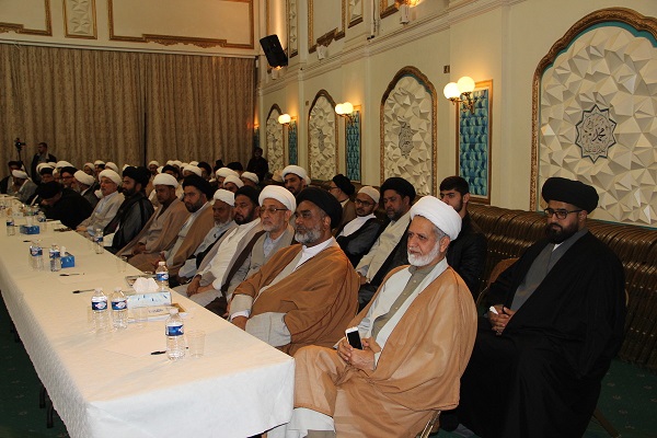 بالصور...تنظیم إجتماع للمراکز الإسلامیة في بریطانیا