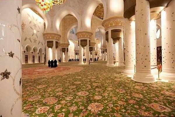 جامع الشيخ زايد في أبوظبي