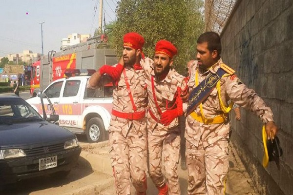 اعتداء ارهابي خلال العرض العسكري جنوبي ايران