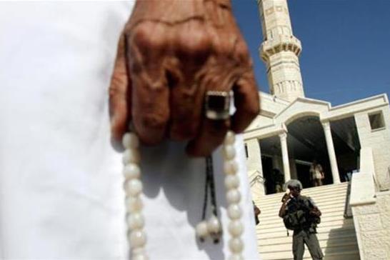 Israeli Premier Backs Ban on Call to Muslim Prayers Israeli Premier Backs Ban on Call to Muslim Prayers