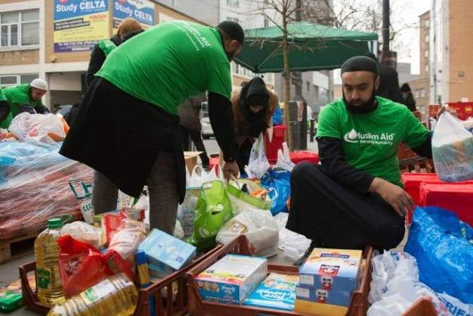 Muslims donate 10 tonnes of food in charity drive for homeless at Christmas
