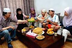Chinese Muslims Observe 4-Day Feast