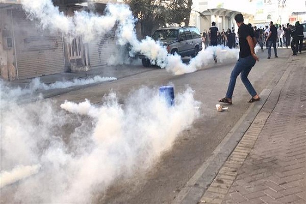 Bahraini Forces Attack Mourning Shia Muslims on Ashura