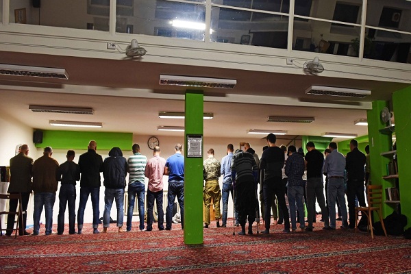 Czech Republic's Tiny Muslim Community Subject to Hate