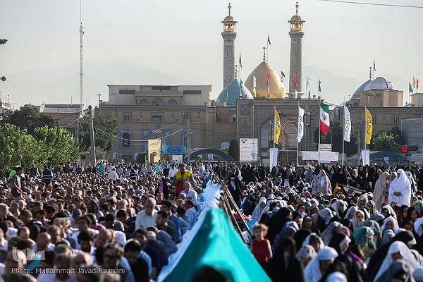 Iranians Celebrate Eid on Monday