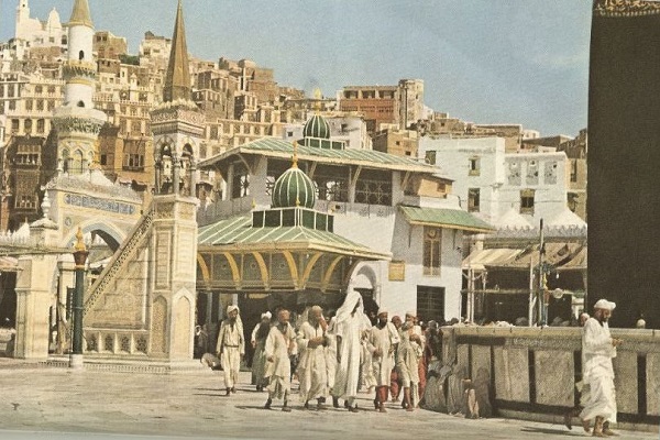 Beautiful, Old Photos of Hajj Rituals in Mecca