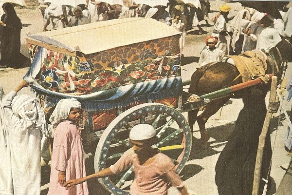 Beautiful, Old Photos of Hajj Rituals in Mecca