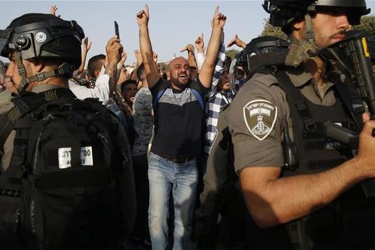 Stripping Palestinians of Residency Is a War Crime: HRW