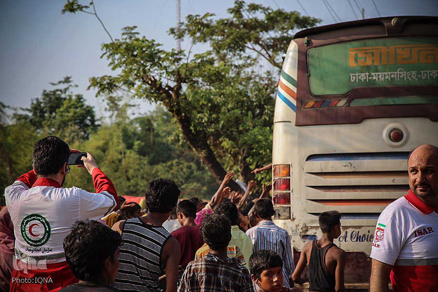 Rohingya Refugees Stranded on Myanmar, Bangladesh Border