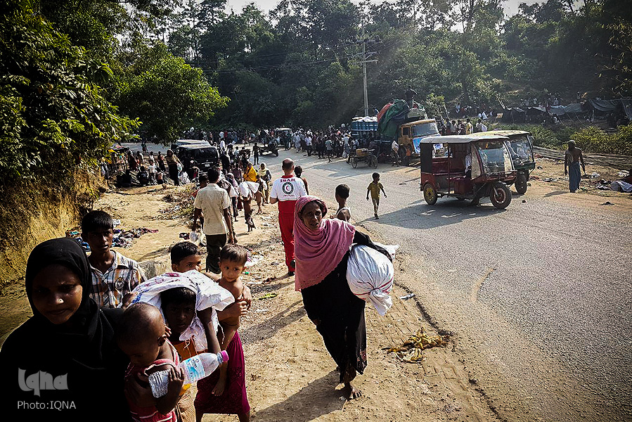 Rohingya Refugees Stranded on Myanmar, Bangladesh Border