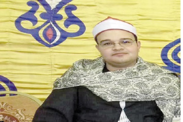 Egyptian Qari Proud of Reciting Quran at Imam Hussein (AS) Mosque in Cairo