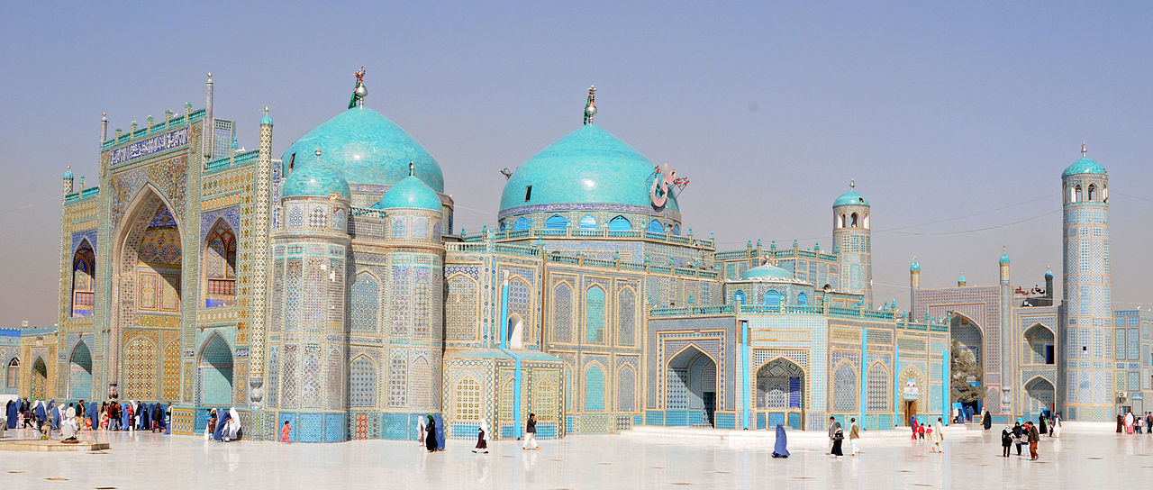 La mezquita azul de Mazar-e Sharif en Afganistán