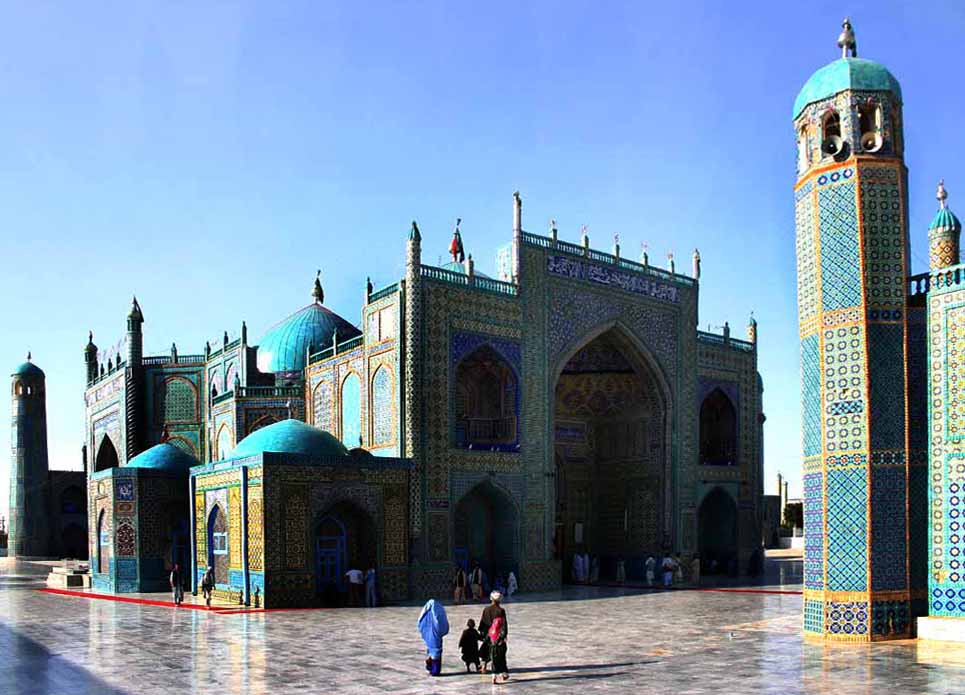 La mezquita azul de Mazar-e Sharif en Afganistán