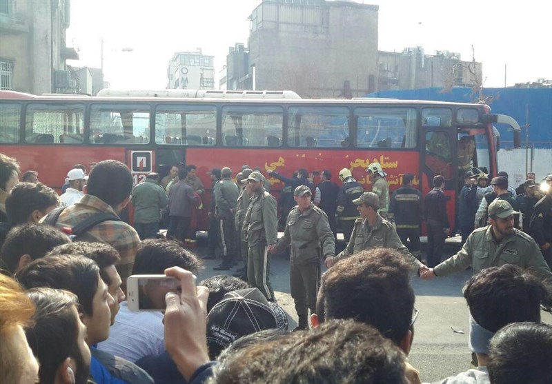 ساختمان پلاسکو فرو ریخت/ احتمال شهادت 30 آتشبان ساختمان پلاسکو فرو ریخت/ احتمال شهادت 30 آتشبان