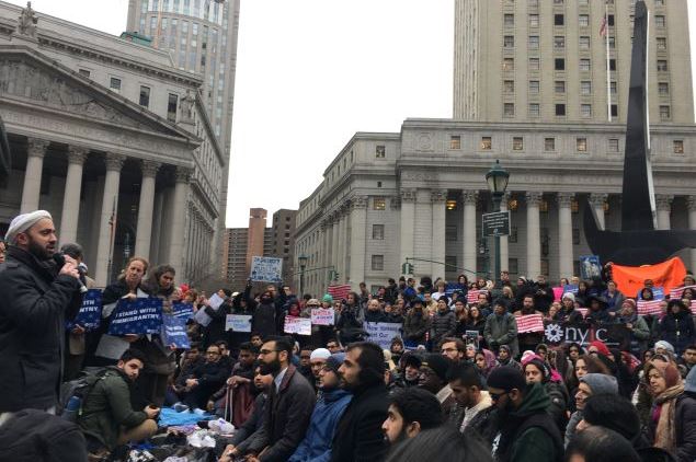 زنجیره انسانی مردم نیویورک در حمایت از مسلمانان