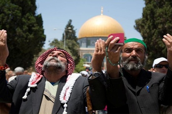 اسرائیل مسلمانان را رایگان به مسجدالاقصی می‌برد!