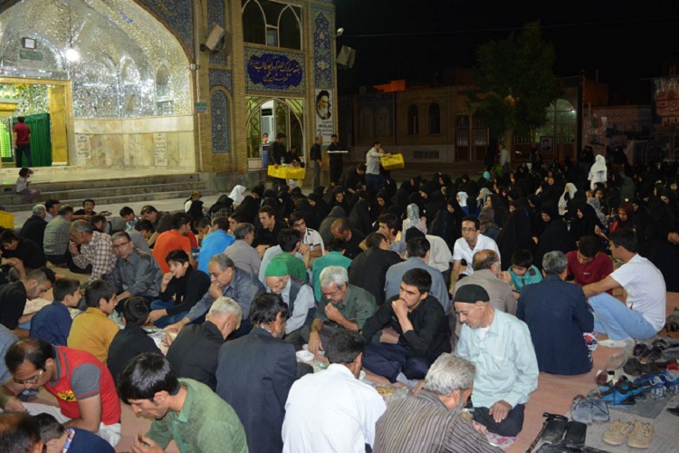 امامزاده ابوطالب شهرستان خمین میزبان محافل قرآن و ضیافت افطار+عکس