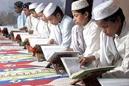 آموزش رایگان قرآن برای جذب مالزیاییها به مساجد آموزش رایگان قرآن برای جذب مالزیاییها به مساجد