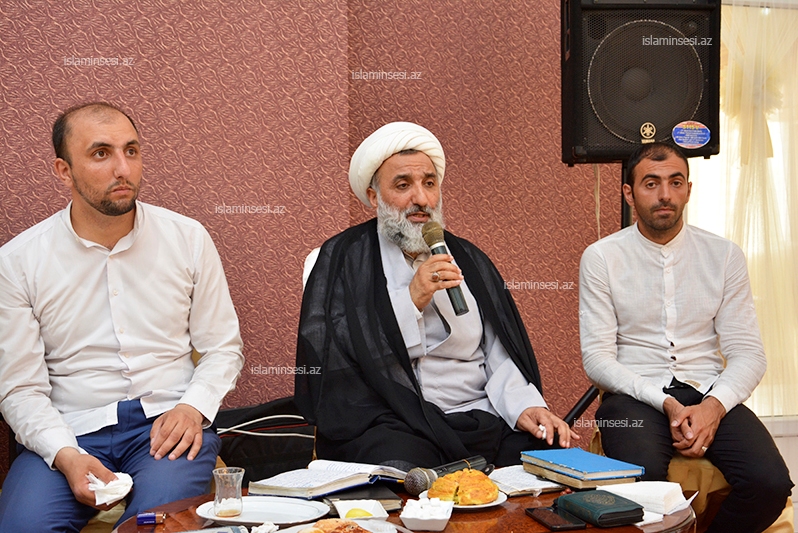 مراسم بزرگداشت حضرت امام رضا (ع) در جمهوری آذربایجان / در حال تکمیل مراسم بزرگداشت حضرت امام رضا (ع) در جمهوری آذربایجان / در حال تکمیل