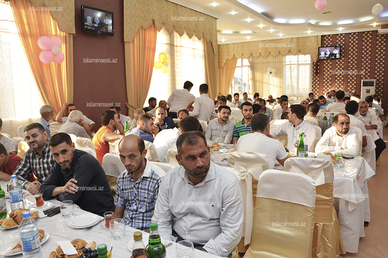 مراسم بزرگداشت حضرت امام رضا (ع) در جمهوری آذربایجان / در حال تکمیل مراسم بزرگداشت حضرت امام رضا (ع) در جمهوری آذربایجان / در حال تکمیل