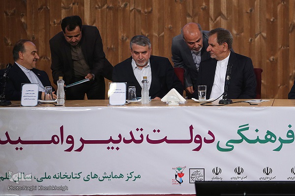 بی‌دولتی در فرهنگ به سود هیچ نظامی نیست