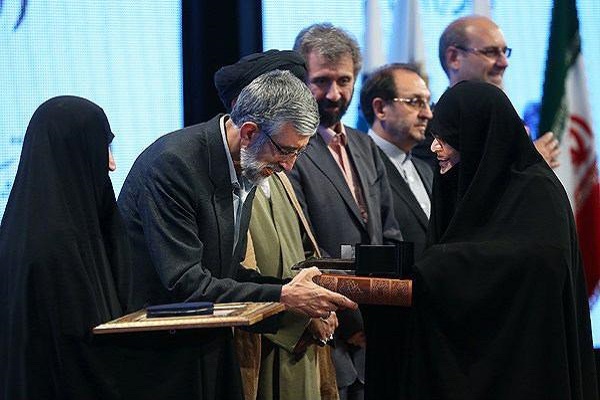 «پروانه مهدوی» فعال قرآنی دار فانی را وداع گفت+ زندگینامه «پروانه مهدوی» فعال قرآنی دار فانی را وداع گفت+ زندگینامه