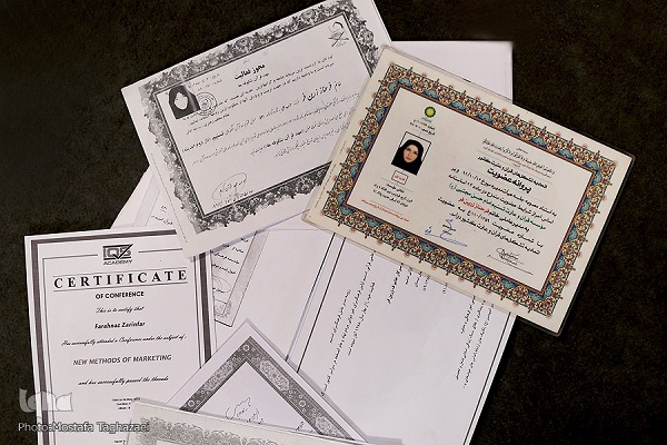 «خانواده رحمانی، جامعه جهانی»؛ طرحی موفق از بانوی قرآنی/ لزوم اجرای برنامههای قرآنی ـ فرهنگی در فردیس «خانواده رحمانی، جامعه جهانی»؛ طرحی موفق از بانوی قرآنی/ لزوم اجرای برنامههای قرآنی ـ فرهنگی در فردیس