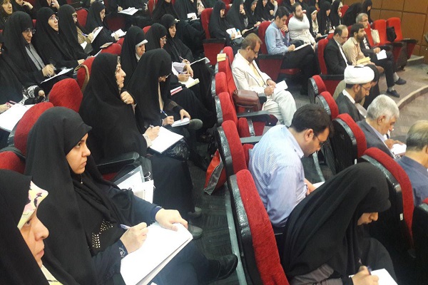 تدریس مربیان دوره تربیت مربی نهجالبلاغه در مناطق مختلف تهران / اختتامیه پنج بهمن + عکس تدریس مربیان دوره تربیت مربی نهجالبلاغه در مناطق مختلف تهران / اختتامیه پنج بهمن + عکس