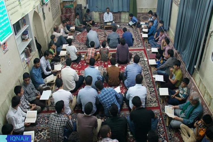یک عکس داره/ حسینیه چهارده معصوم میزبان جلسات قرآنی