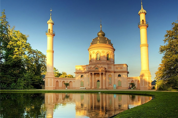 راه‌اندازی هشتگ «گزارش من از مسجد» در آلمان