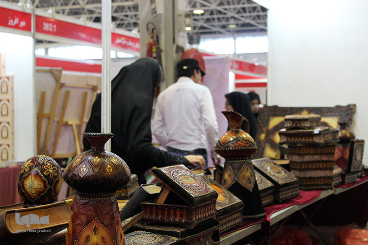 شب چهارم ، چهاردهمین نمایشگاه قرآن و عترت اصفهان به روایت تصویر شب چهارم ، چهاردهمین نمایشگاه قرآن و عترت اصفهان به روایت تصویر