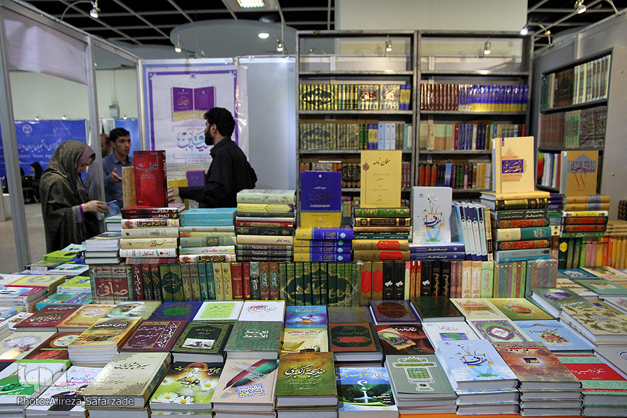 دوازدهمین نمایشگاه قرآن و عترت مشهد از نگاهِ مردم/ از آلودگی صوتی تا حضور کمرنگ قراء دوازدهمین نمایشگاه قرآن و عترت مشهد از نگاهِ مردم/ از آلودگی صوتی تا حضور کمرنگ قراء