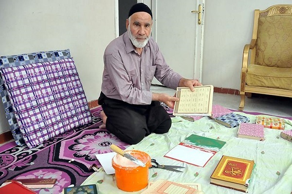 ترمیم قرآن‌های قدیمی توسط کارگر بازنشسته ترکیه‌ای / در حال تکمیل