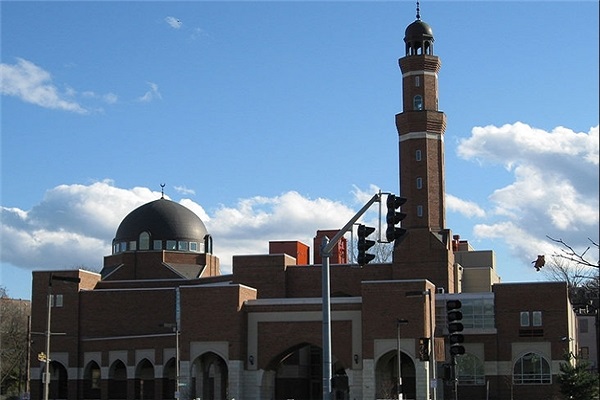کمک مالی مسجد «وائوکگان» آمریکا به دانش‌آموزان نیازمند