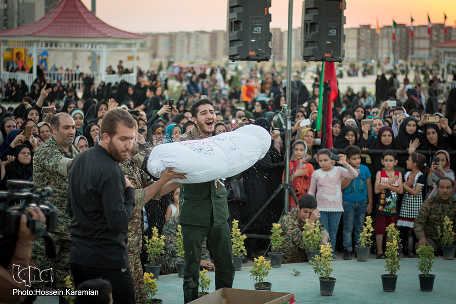 تشییع و تدفین لاله‌های گمنام دفاع مقدس در قزوین