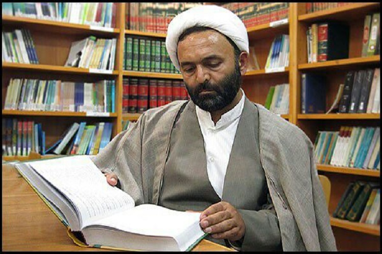 مجموعه ۳ جلدی تفسیر آیات نماز منتشر میشود