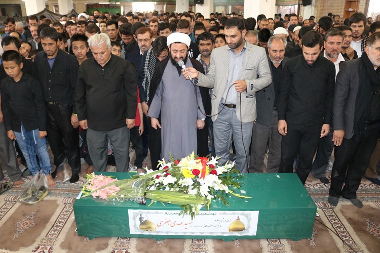 تشییع و خاکسپاری پیکر دو شهید مدافع حرم در اصفهان