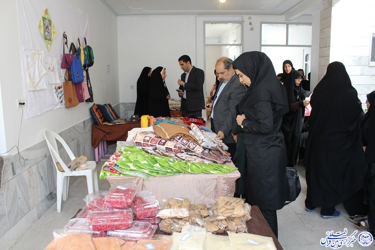 افتتاح نمایشگاه صنایع‌دستی بانوان بیرجندی