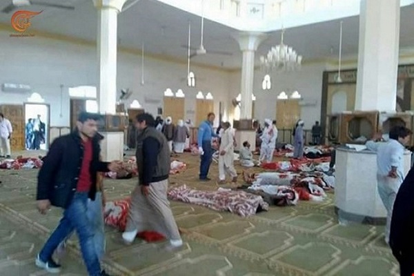 نماز جمعه مجروحان مسجد مصر در میان تدابیر شدید امنیتی/ انگلیسی