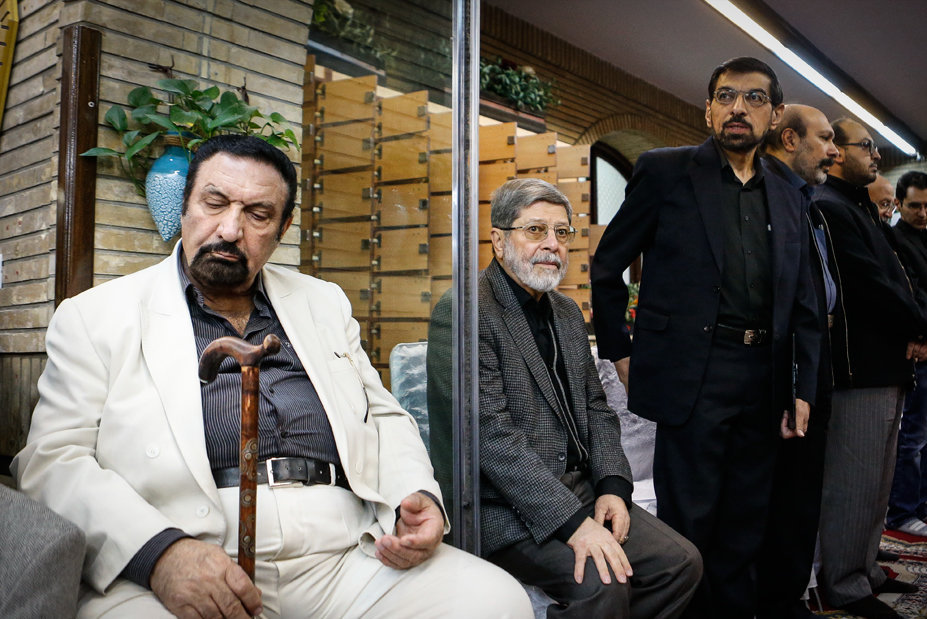 از کارمندی بانک تا مرثیهسرایی اهل بیت (ع)/ شاعری که به واقع آیت الله بود از کارمندی بانک تا مرثیهسرایی اهل بیت (ع)/ شاعری که به واقع آیت الله بود