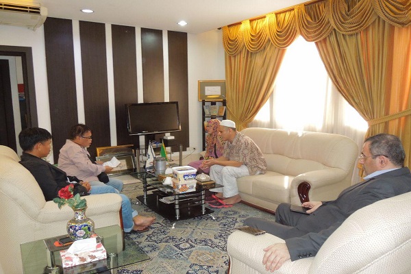 قاری روشندل؛ نماینده فیلیپین در مسابقات اوقاف+عکس قاری روشندل؛ نماینده فیلیپین در مسابقات اوقاف+عکس