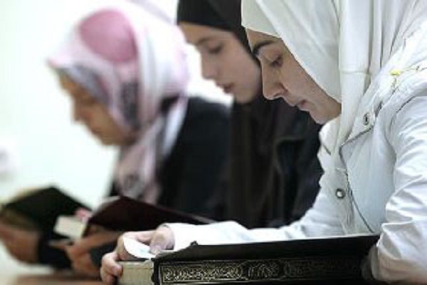 فعالیت قرآنی در غربت پهناورترین کشور جهان فعالیت قرآنی در غربت پهناورترین کشور جهان