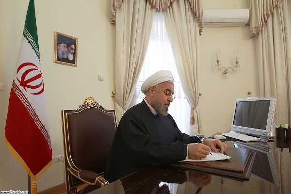 هنر هفتم از کارآمدترین ابزارهای توسعه فرهنگی است/ تلاشهای مجدانه هنرمندان فهیم، فروتن، مردمی و صاحب سبک ما، الگویی ایجاد کرده که پاسدار ارزشهای دینی و ملی ماست