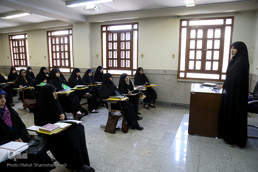 برگزاری دوره مهارتهای کلاسداری در مؤسسه قرآنی جامعهالنور اهواز
