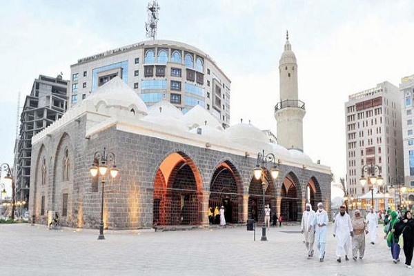 Ø¢Ø´ÙØ§ÛÛ Ø¨Ø§ ÙØ®Ø³ØªÛÙ Ù
ساجد دÙÛØ§+عکس