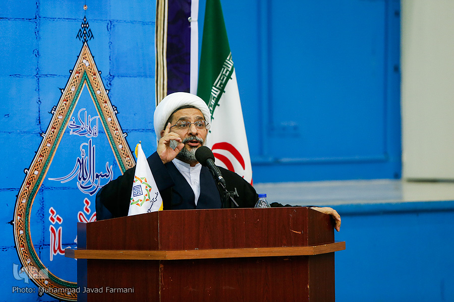 گزارش ایکنا از آیین اختتامیه نهمین دوره طرح اسوه / تجلیل از 18 قاری و حافظ گزارش ایکنا از آیین اختتامیه نهمین دوره طرح اسوه / تجلیل از 18 قاری و حافظ